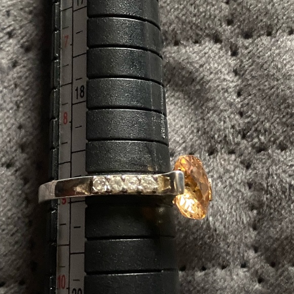 Citrine and Diamond Ring - Picture 4 of 6